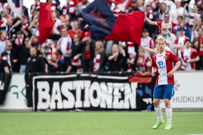 Støtten borte mot Raufoss i mai var enorm. Hvor mange klarer vi på Bislett? Foto: Lars Opstad.