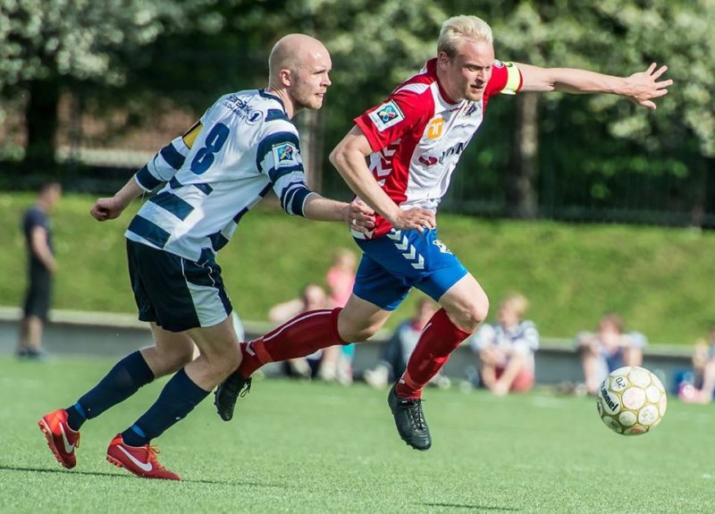 TILBAKE: Jonas Rygg med kapteinsbindet for ti år siden. Nå vender han hjem igjen. FOTO: Lars Opstad.